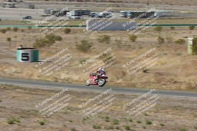 media/Apr-20-2025-AHRMA (Sun) [[393a79c373]]/Race/Group 11 early race/Turn 4b/